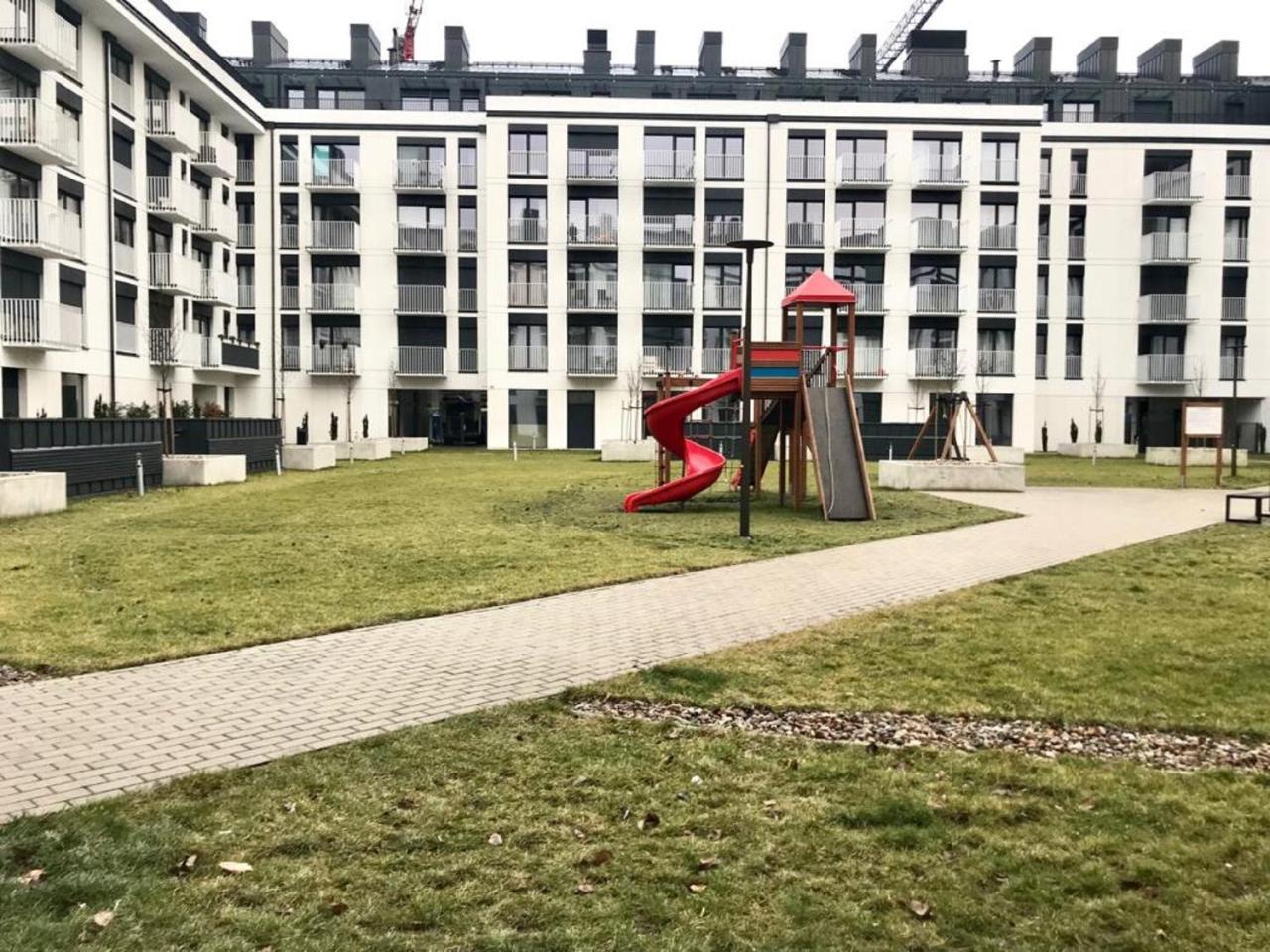 Apartamenty Zajezdnia Mtp ポズナン エクステリア 写真