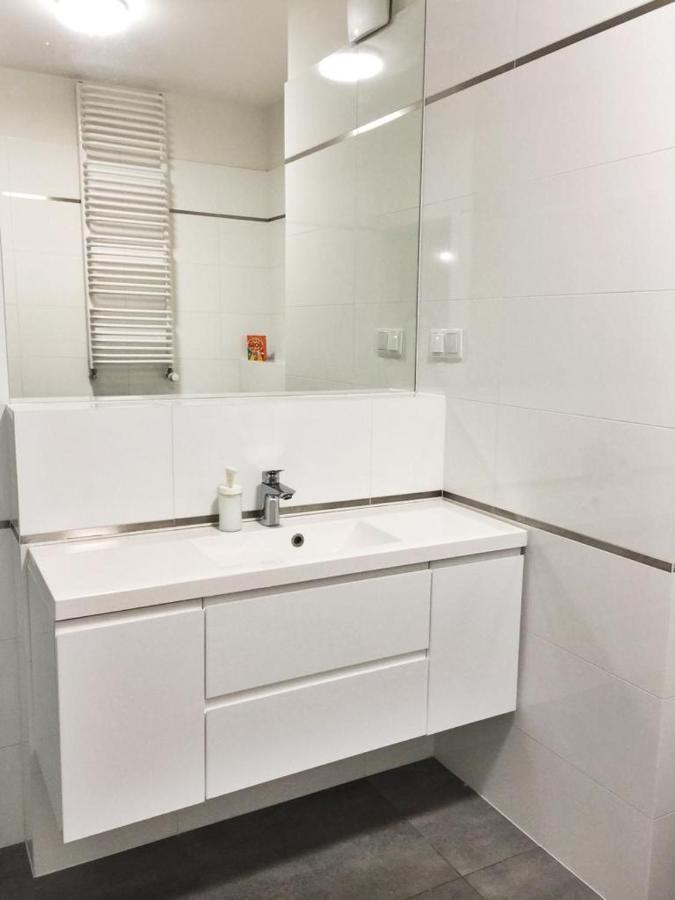 Apartamenty Zajezdnia Mtp ポズナン エクステリア 写真